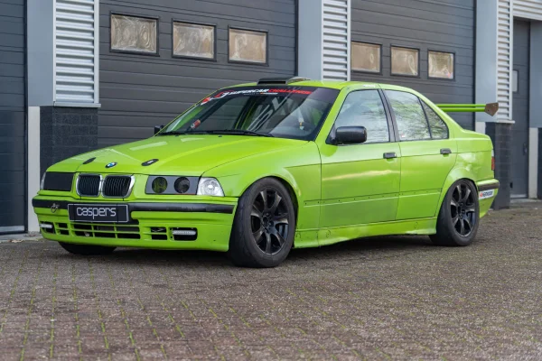 Foto 3 van fotogallerij BMW 325i E36 Sedan Ooperon Racer uit 1993