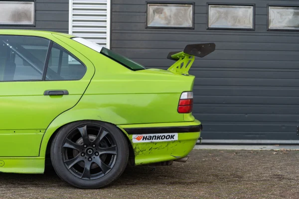 Foto 14 van fotogallerij BMW 325i E36 Sedan Ooperon Racer uit 1993