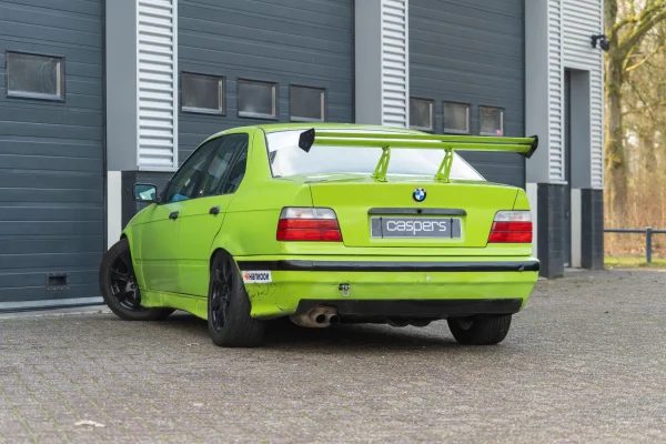 Foto 4 van fotogallerij BMW 325i E36 Sedan Ooperon Racer uit 1993
