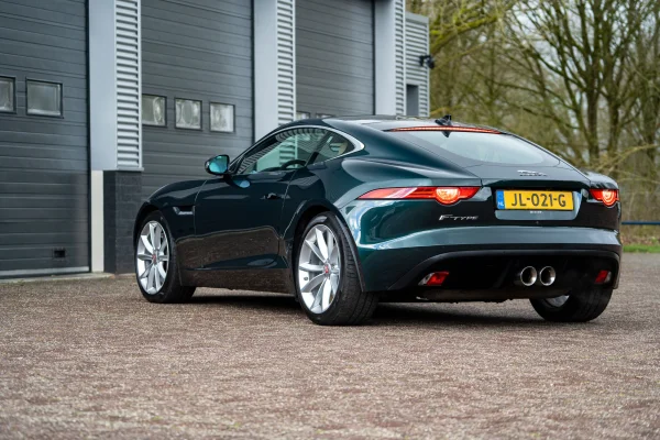Foto 3 van fotogallerij Jaguar F-Type 3.0 V6 Coupé uit 2016