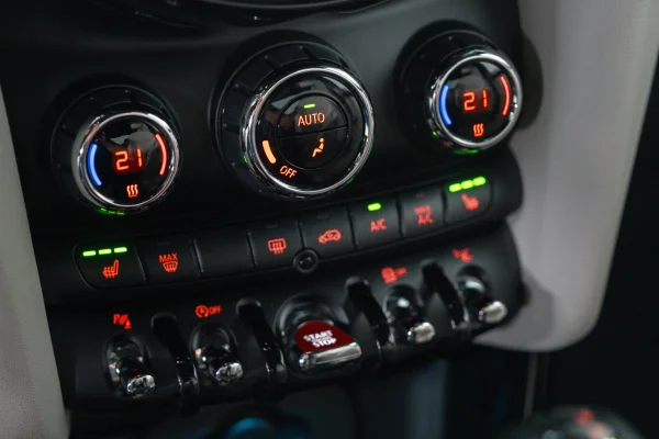Foto 45 van fotogallerij MINI 2.0 Cooper S uit 2017
