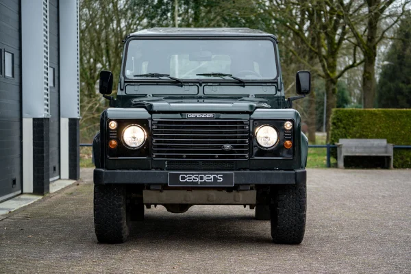 Foto 4 van fotogallerij Land Rover Defender 90 Td5 HT uit 1999
