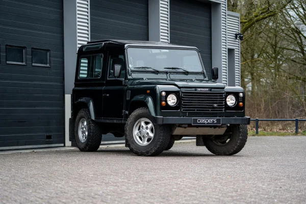 Foto 1 van fotogallerij Land Rover Defender 90 Td5 HT uit 1999