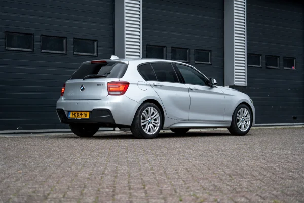 Foto 4 van fotogallerij BMW 118i Business + M pakket uit 2012