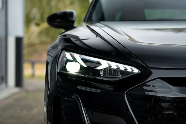 Foto 9 van fotogallerij Audi e-tron GT 93 kWh uit 2022
