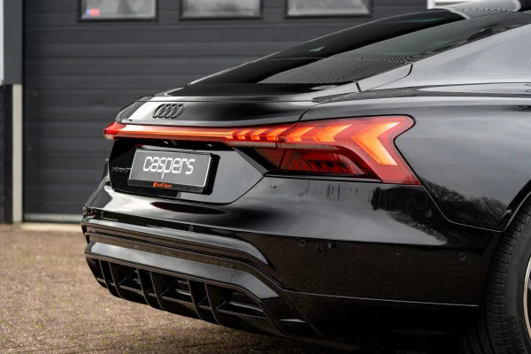 Foto 15 van fotogallerij Audi e-tron GT 93 kWh uit 2022