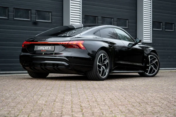 Foto 1 van fotogallerij Audi e-tron GT 93 kWh uit 2022