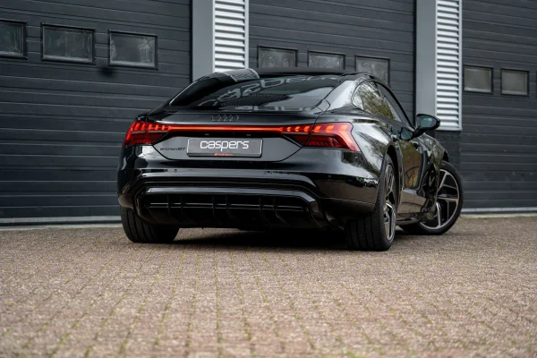 Foto 7 van fotogallerij Audi e-tron GT 93 kWh uit 2022