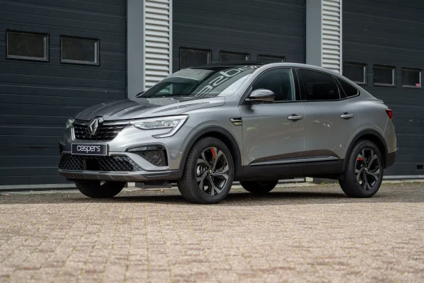 Foto 2 van fotogallerij Renault Arkana 1.6 E-TECH Hybrid uit 2021