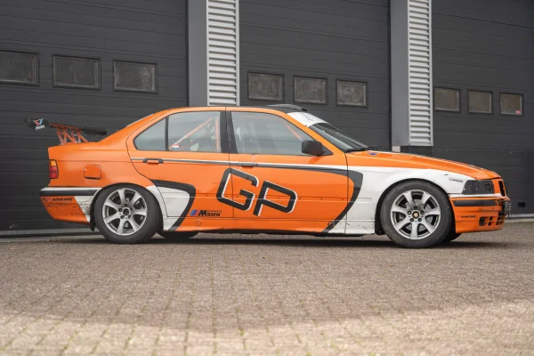 Foto 5 van fotogallerij BMW E36 325i CUP uit 1994