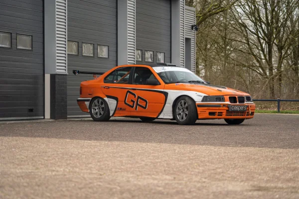 Foto 2 van fotogallerij BMW E36 325i CUP uit 1994