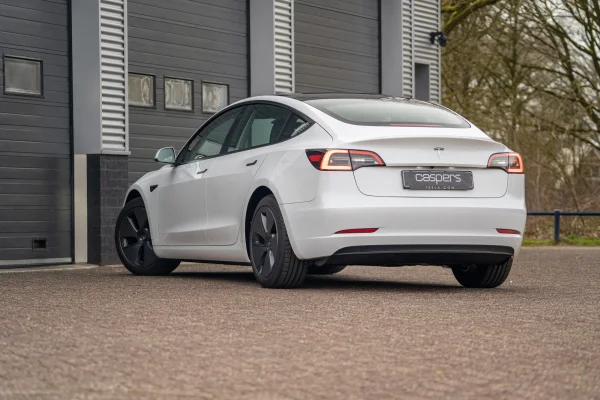 Foto 1 van fotogallerij Tesla Model 3 uit 2022