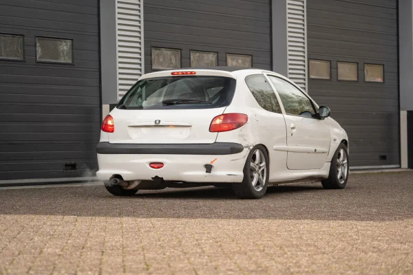 Foto 1 van fotogallerij Peugeot 206 trackday Raceauto uit 2000