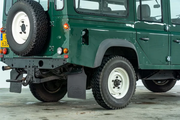 Foto 4 van fotogallerij Land Rover Defender 110 TD5 Youngtimer 9p uit 2004