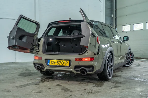 Foto 2 van fotogallerij MINI Clubman ALL4 John Cooper Works uit 2018