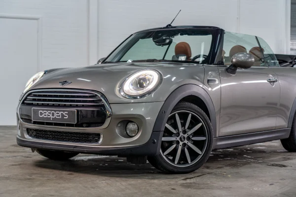 Foto 3 van fotogallerij MINI Cooper Cabrio Chili Serious Business uit 2018
