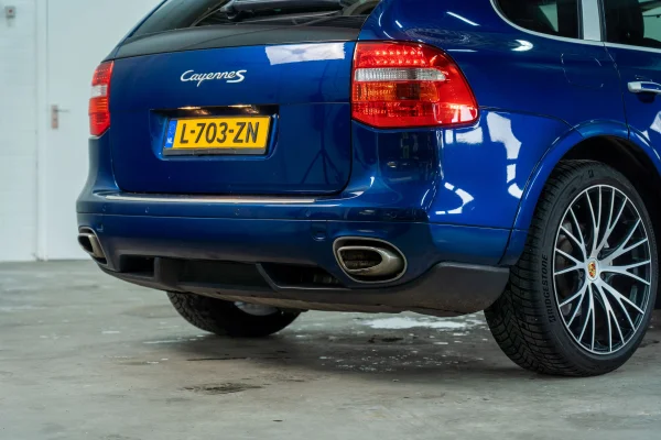 Foto 9 van fotogallerij Porsche Cayenne 4.8 S uit 2008