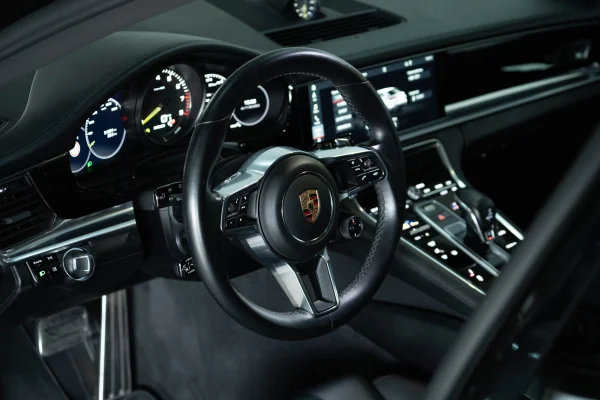 Foto 14 van fotogallerij Porsche Panamera Sport Turismo E-hybrid uit 2019