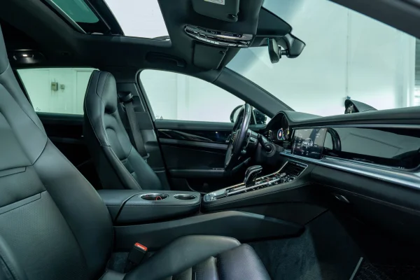Foto 17 van fotogallerij Porsche Panamera Sport Turismo E-hybrid uit 2019