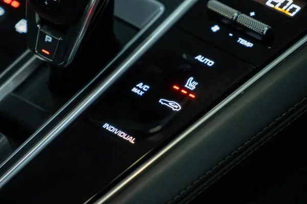 Foto 20 van fotogallerij Porsche Panamera Sport Turismo E-hybrid uit 2019