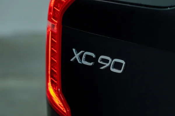 Foto 15 van fotogallerij Volvo XC90 T6 AWD R-Design uit 2018