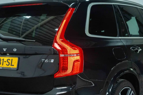 Foto 13 van fotogallerij Volvo XC90 T6 AWD R-Design uit 2018