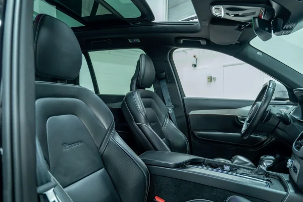 Foto 23 van fotogallerij Volvo XC90 T6 AWD R-Design uit 2018
