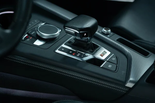 Foto 30 van fotogallerij Audi RS4 Avant uit 2018