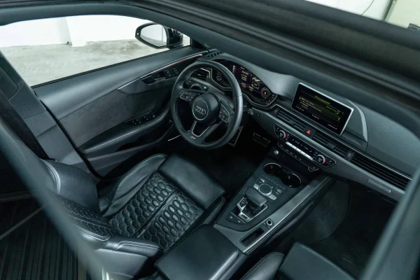 Foto 22 van fotogallerij Audi RS4 Avant uit 2018