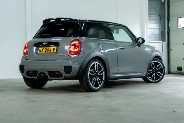Foto 2 van fotogallerij MINI Cooper S Chili Serious Business uit 2015