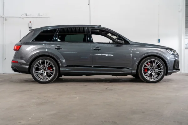 Foto 3 van fotogallerij Audi Q7 60 TFSI-e Quattro Competition uit 2020