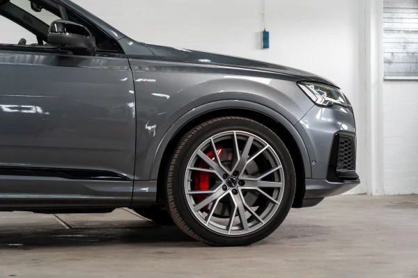 Foto 6 van fotogallerij Audi Q7 60 TFSI-e Quattro Competition uit 2020