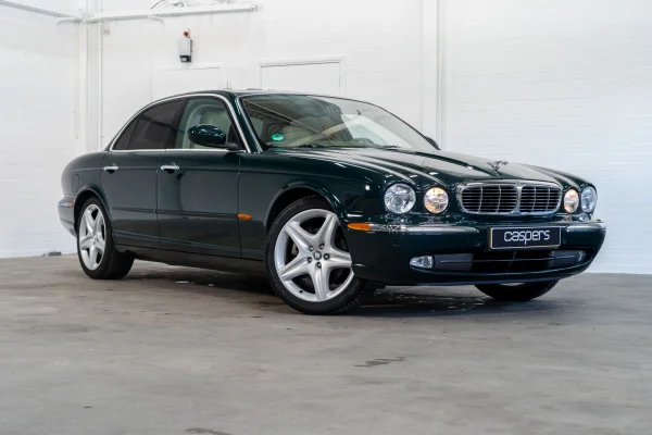 Foto 2 van fotogallerij Jaguar XJ 4.2 V8 uit 2004