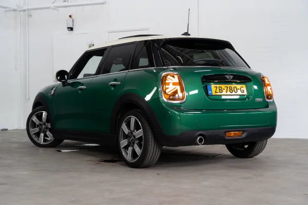 Foto 1 van fotogallerij MINI Cooper 1.5 60 Years Edition uit 2019