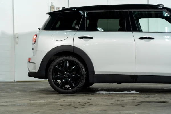 Foto 43 van fotogallerij MINI Clubman 2.0 Cooper S Yours 6-drs stationwagen uit 2022