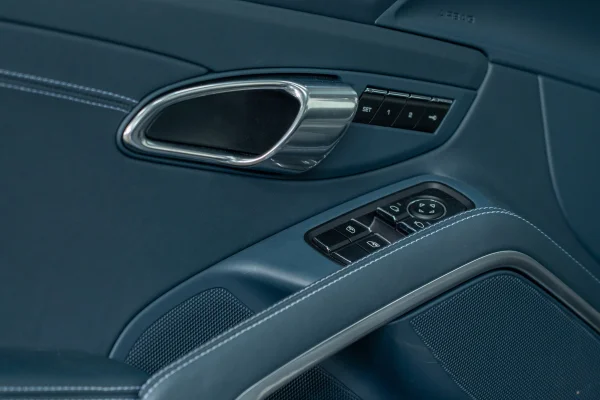 Foto 91 van fotogallerij Porsche 991.2 Targa 4S Exclusive Design Edition uit 2017