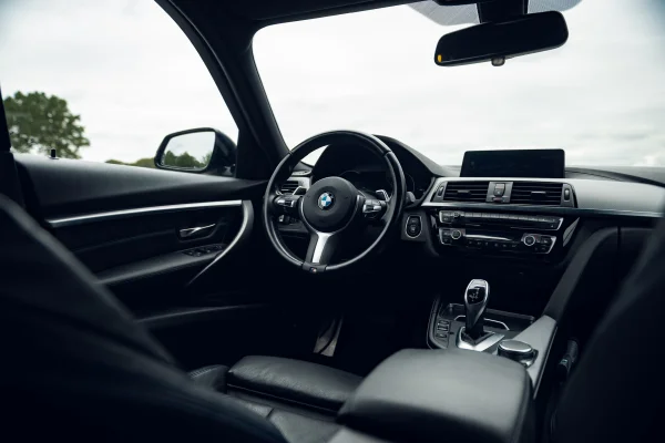 Foto 60 van fotogallerij BMW 320i Touring F31 M Sport LCI uit 2018