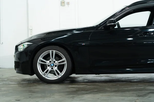 Foto 15 van fotogallerij BMW 320i Touring F31 M Sport LCI uit 2018