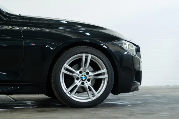 Foto 20 van fotogallerij BMW 320i Touring F31 M Sport LCI uit 2018