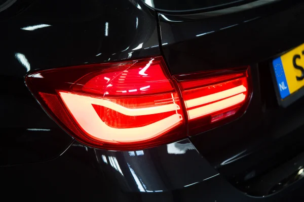 Foto 23 van fotogallerij BMW 320i Touring F31 M Sport LCI uit 2018