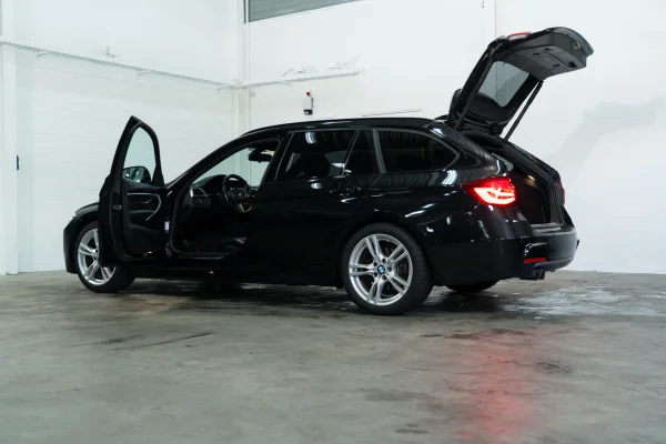 Foto 48 van fotogallerij BMW 320i Touring F31 M Sport LCI uit 2018