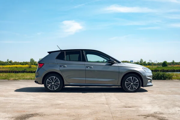 Foto 2 van fotogallerij Skoda Fabia 1.0 TSI Monte Carlo 'Sport' uit 2022