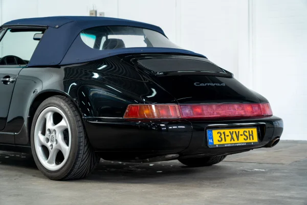 Foto 10 van fotogallerij Porsche 911 964 Carrera 4 uit 1990