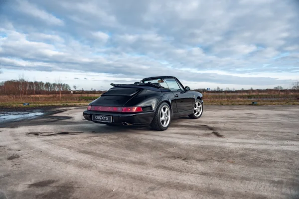 Foto 3 van fotogallerij Porsche 911 964 Carrera 4 uit 1990