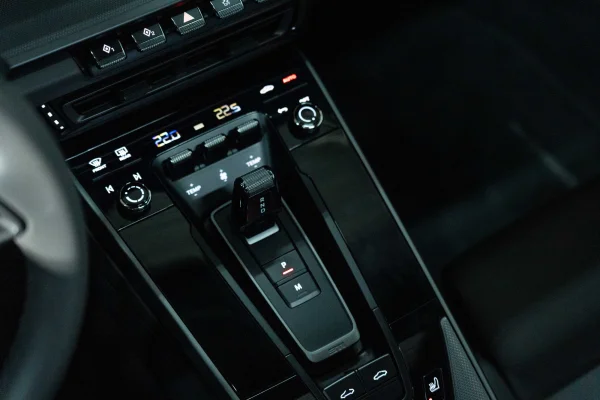 Foto 48 van fotogallerij Porsche 992 911 Carrera 4S uit 2019