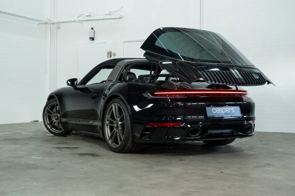 Foto 8 van fotogallerij Porsche 911 992 Targa 4 GTS Edition 50 Years Porsche Design uit 2022