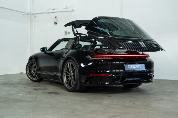 Foto 7 van fotogallerij Porsche 911 992 Targa 4 GTS Edition 50 Years Porsche Design uit 2022