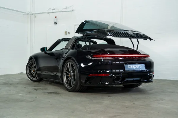 Foto 6 van fotogallerij Porsche 911 992 Targa 4 GTS Edition 50 Years Porsche Design uit 2022