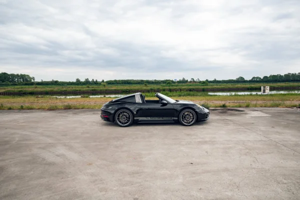Foto 11 van fotogallerij Porsche 911 992 Targa 4 GTS Edition 50 Years Porsche Design uit 2022