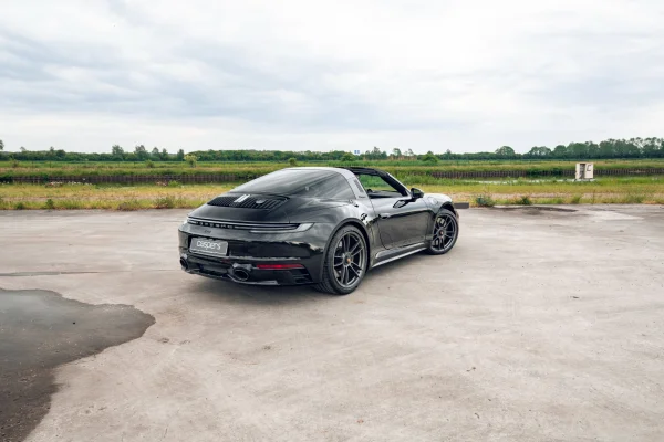 Foto 12 van fotogallerij Porsche 911 992 Targa 4 GTS Edition 50 Years Porsche Design uit 2022